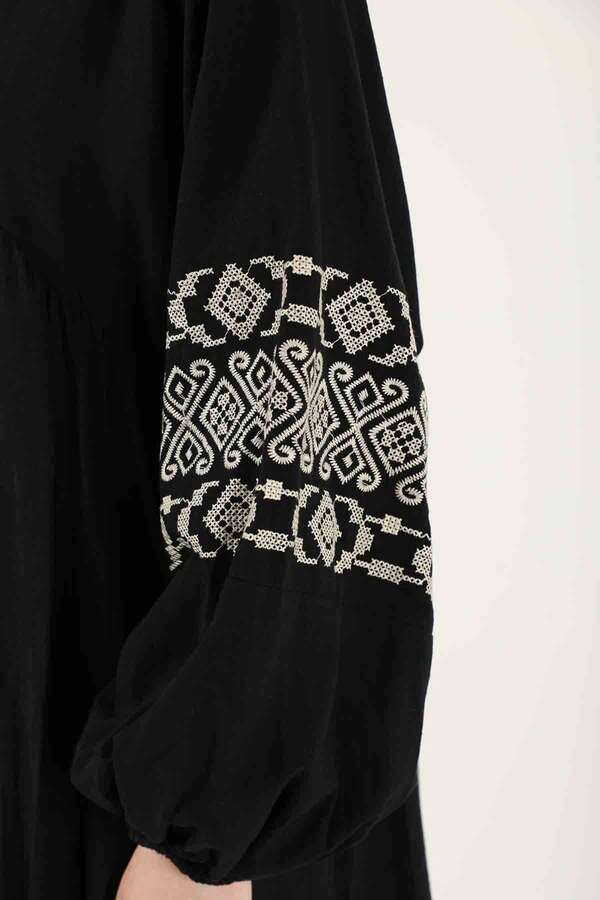 Cuff Embroidered Dress Black - 4