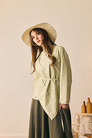 Dantelli Asimetrik Gömlek Açık Yeşil - 1