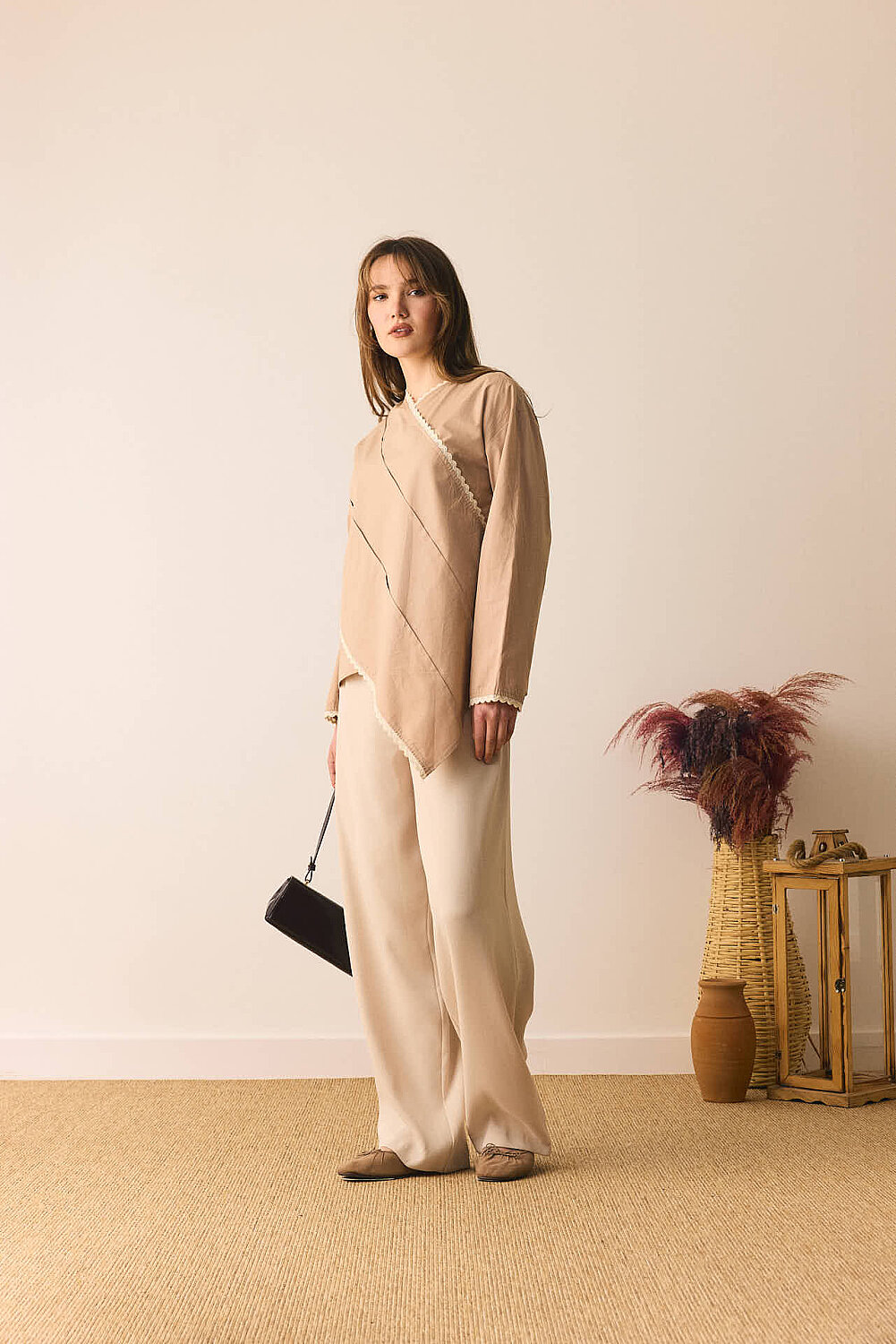 Dantelli Asimetrik Gömlek Bej - 1