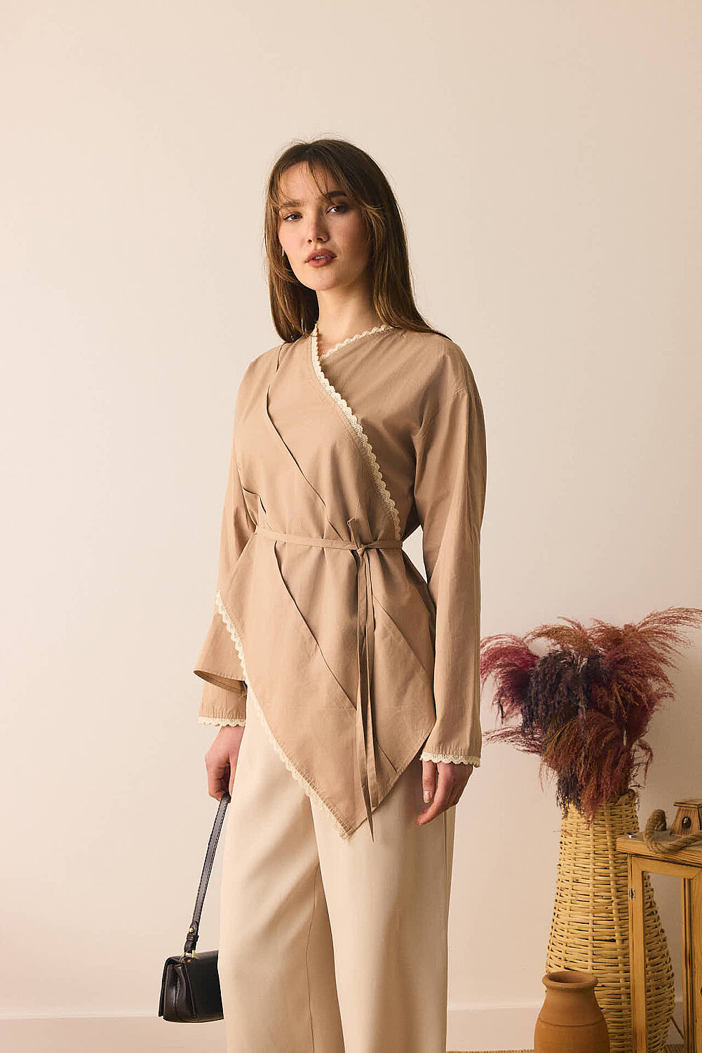 Dantelli Asimetrik Gömlek Bej - 5