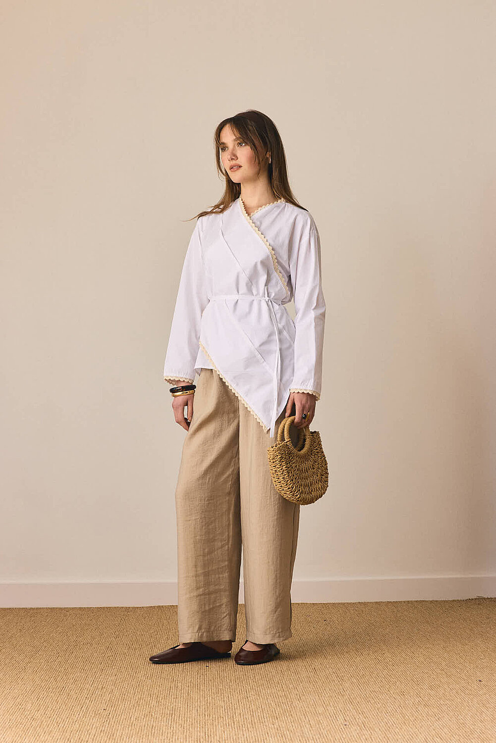 Dantelli Asimetrik Gömlek Beyaz 