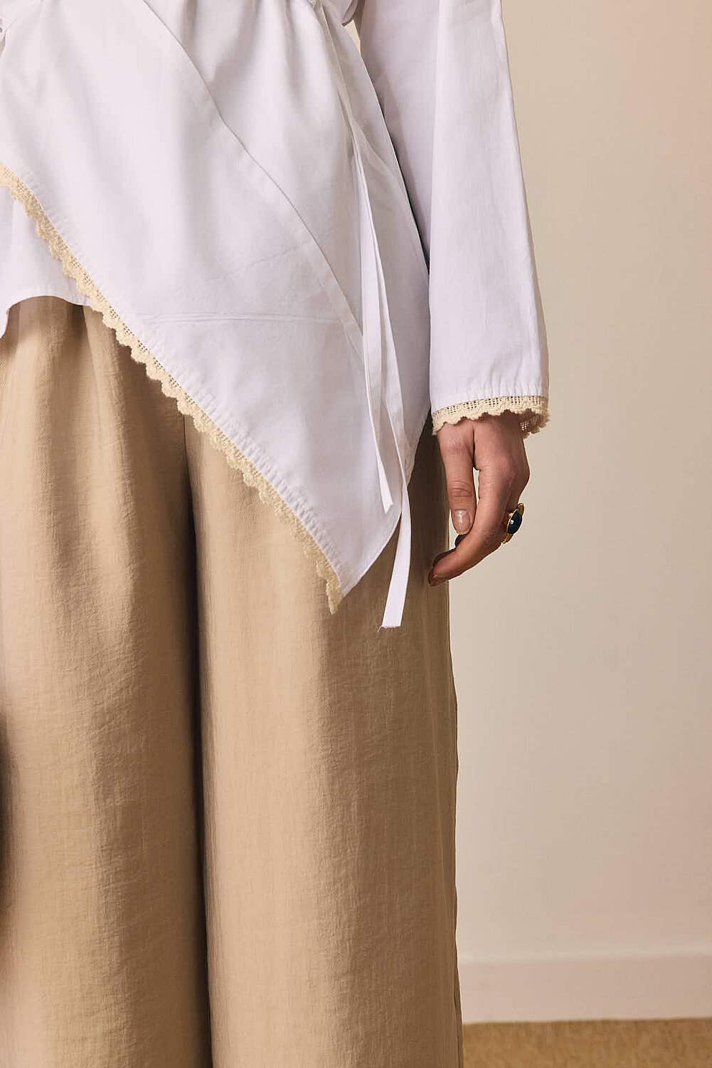 Dantelli Asimetrik Gömlek Beyaz - 4