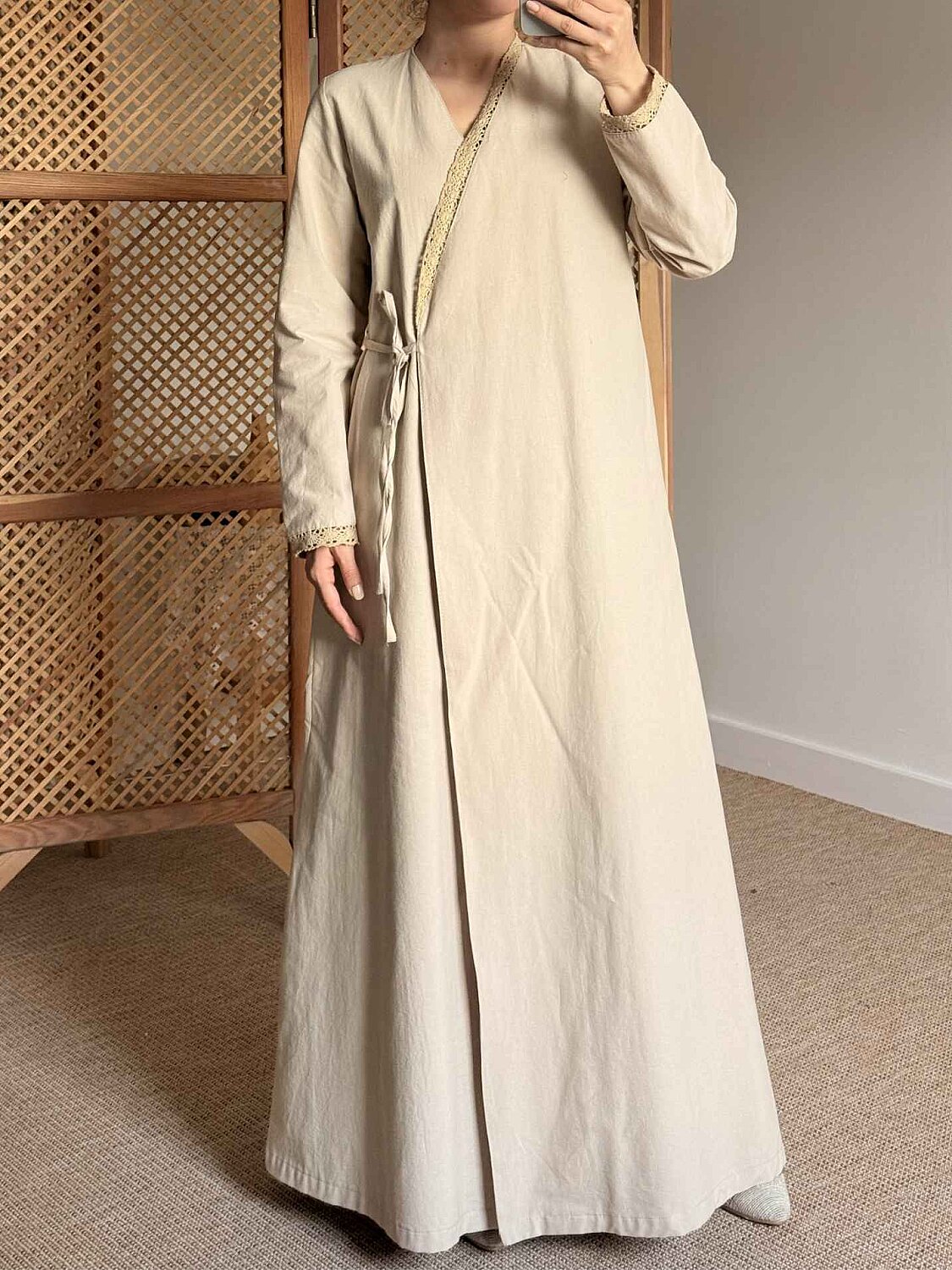 Dantelli Kruvaze Abaya Taş - 1