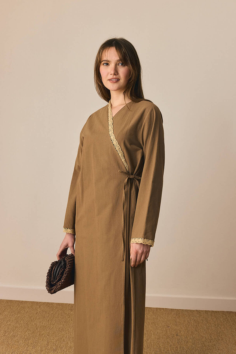 Dantelli Kruvaze Abaya Toprak - 2