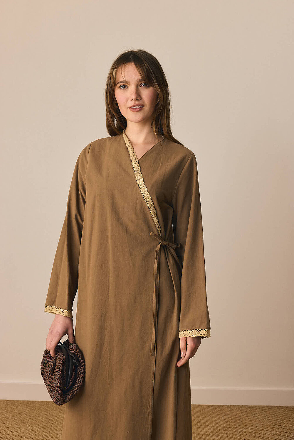 Dantelli Kruvaze Abaya Toprak - 1