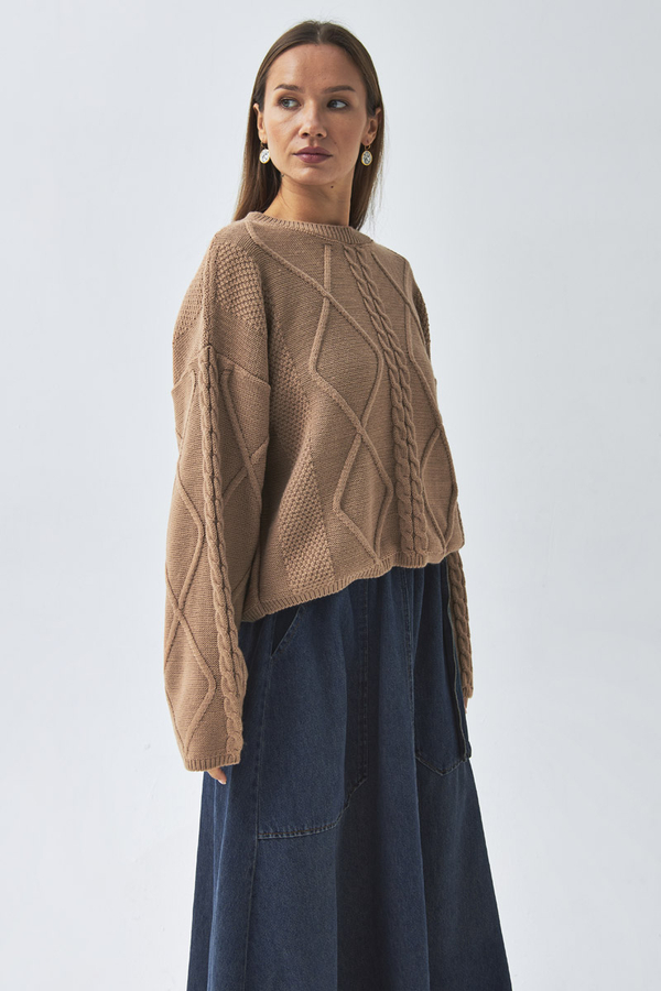 Diamond Knit Sweater Camel (1)