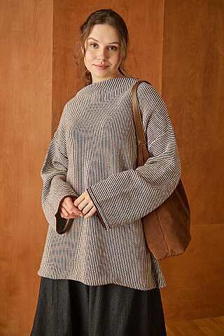 Dik Yaka Dokulu Oversize Triko Kahverengi - 1