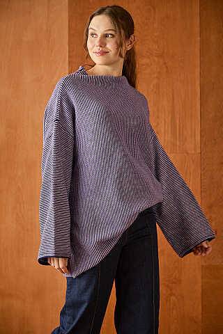 Dik Yaka Dokulu Oversize Triko Lacivert - 4
