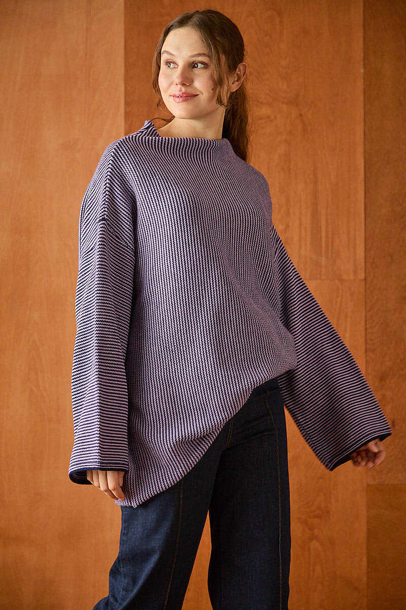 Dik Yaka Dokulu Oversize Triko Lacivert - 4
