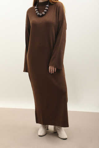 Dik Yaka Triko Elbise Kahverengi - 2