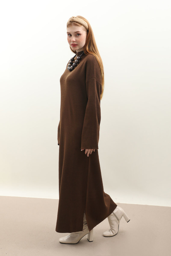 Dik Yaka Triko Elbise Kahverengi - 3