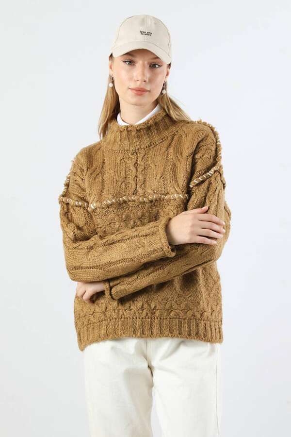 Dikiş Detaylı Kısa Kazak Camel - 1