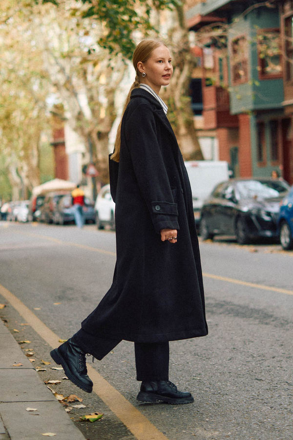 Double-Breasted Coat with Dart Detail Black - 6