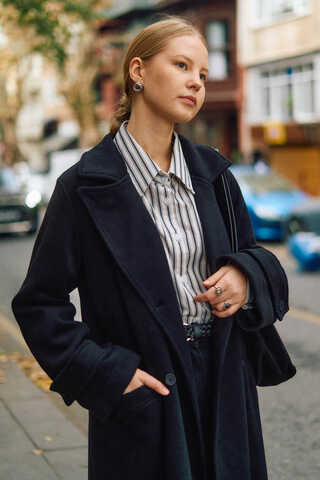 Double-Breasted Coat with Dart Detail Black - 1