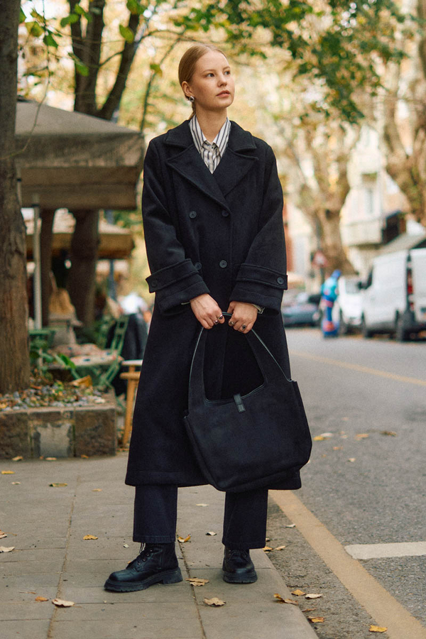 Double-Breasted Coat with Dart Detail Black - 9