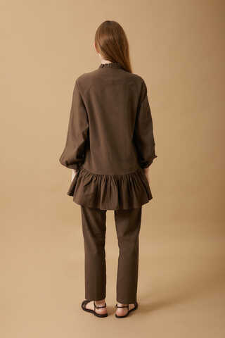 Düğmeli Fırfırlı Takım Kahverengi - 7