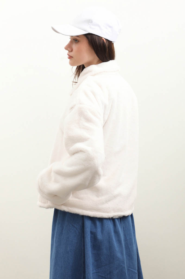 Düğmeli Kısa Kürk Ekru - 9