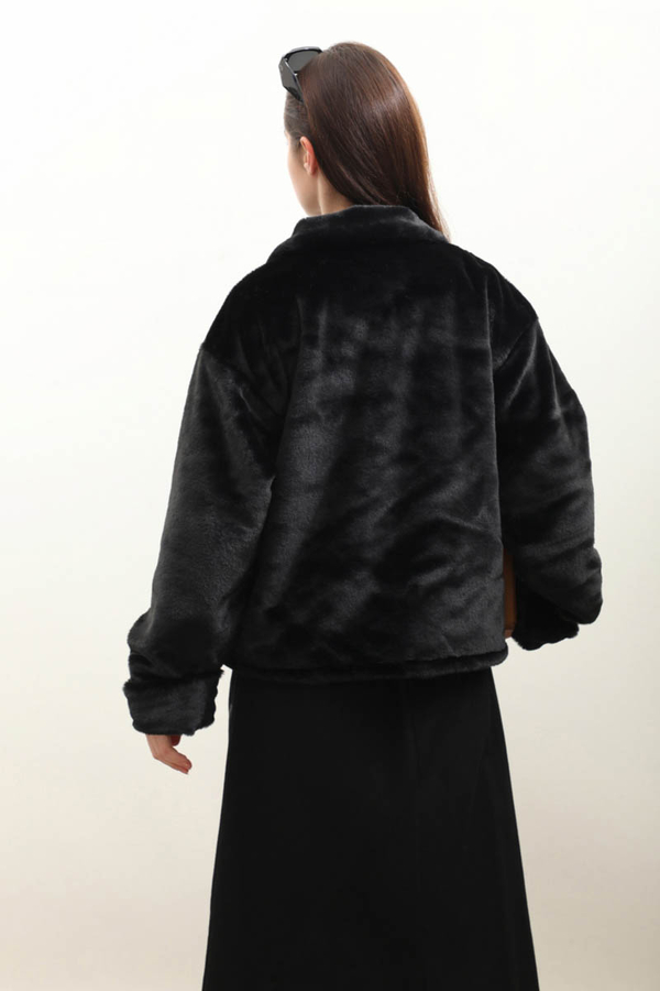 Düğmeli Kısa Kürk Siyah - 11