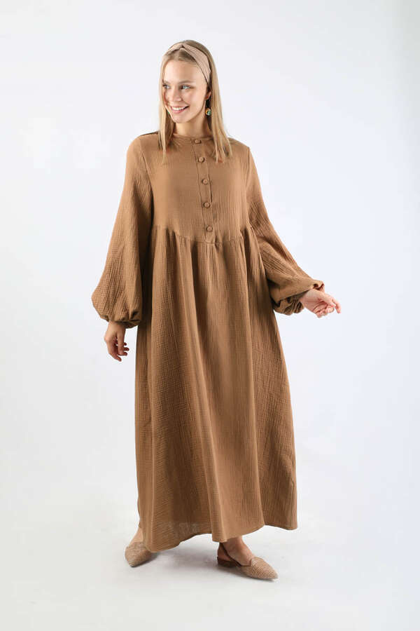 Robası Düğmeli Müslin Elbise Camel - 3