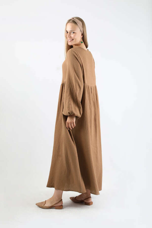 Robası Düğmeli Müslin Elbise Camel - 6