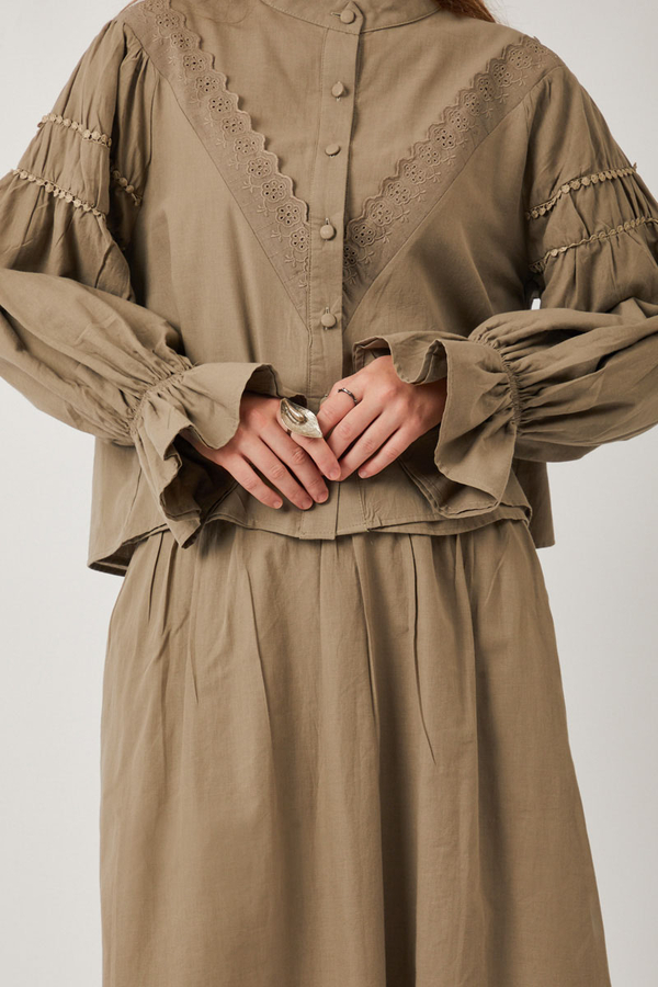 Duru Dantelli Gömlek Vizon - 8