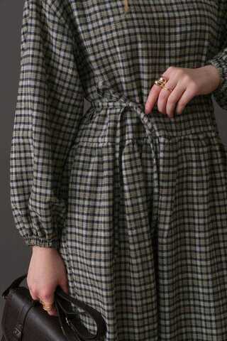 Düşük Kol Ekose Desenli Elbise Haki