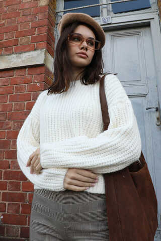 Düşük Omuzlu Kısa Kazak Ekru - 3