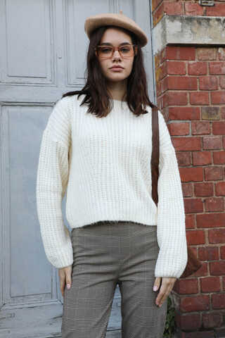 Düşük Omuzlu Kısa Kazak Ekru - 4