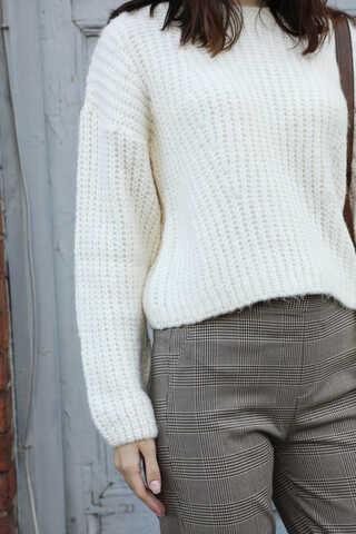 Düşük Omuzlu Kısa Kazak Ekru - 5