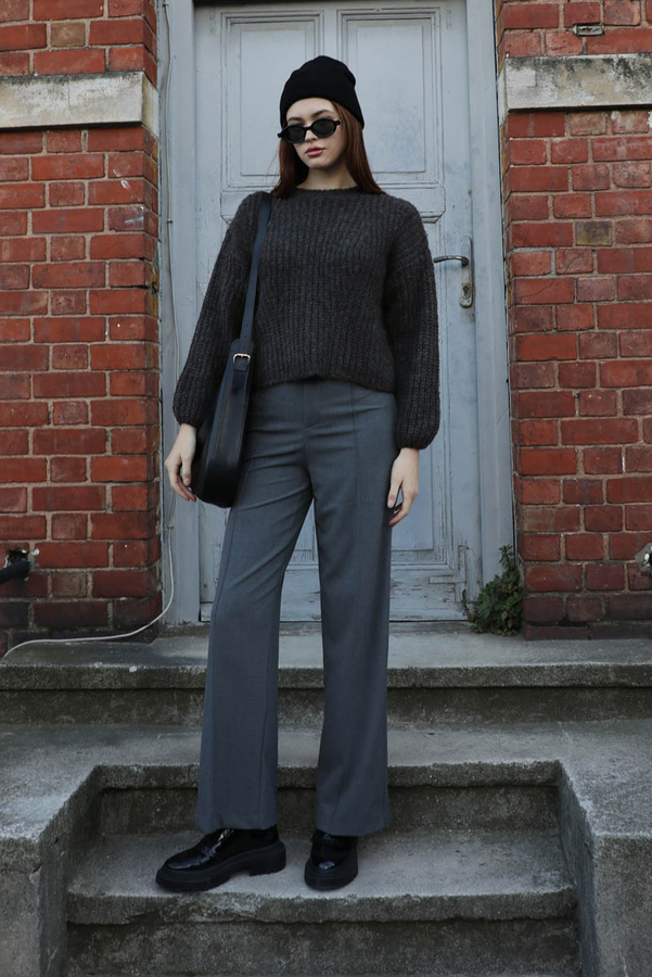 Düşük Omuzlu Kısa Kazak Siyah - 2