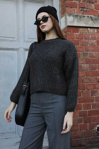 Düşük Omuzlu Kısa Kazak Siyah - 4