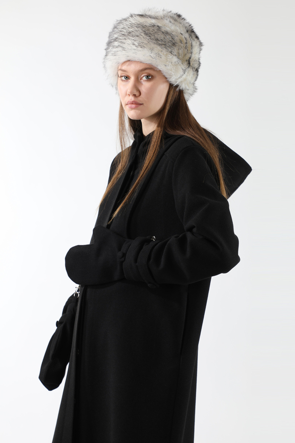 Eldivenli Kapüşonlu Kaban Siyah - 2