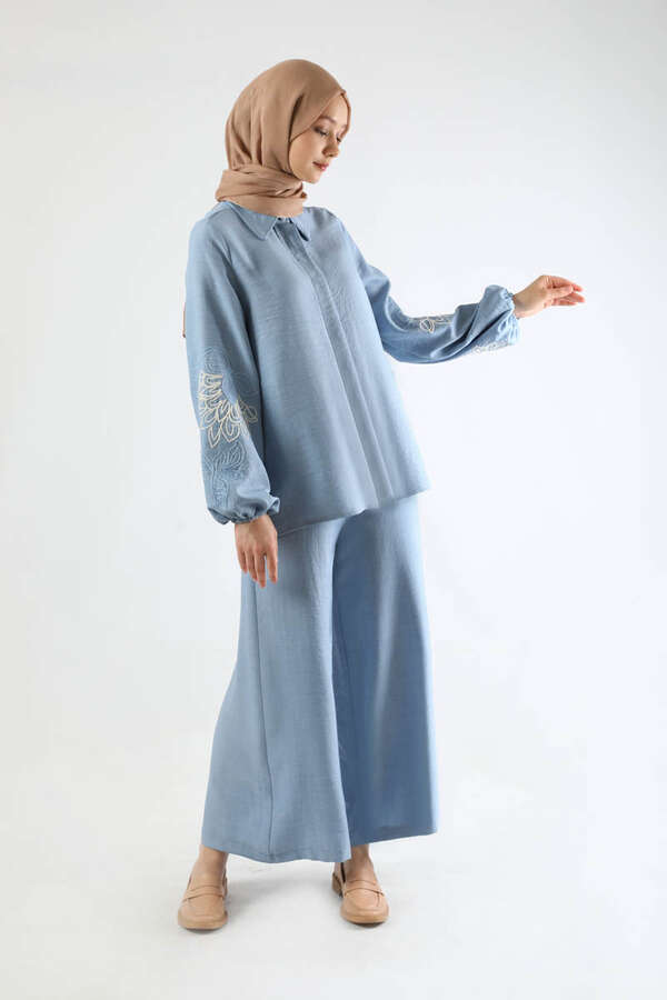 Embroidery Detailed Linen Suit Baby Blue 