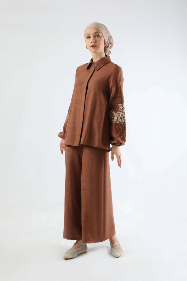 Embroidery Detailed Linen Suit Brown 