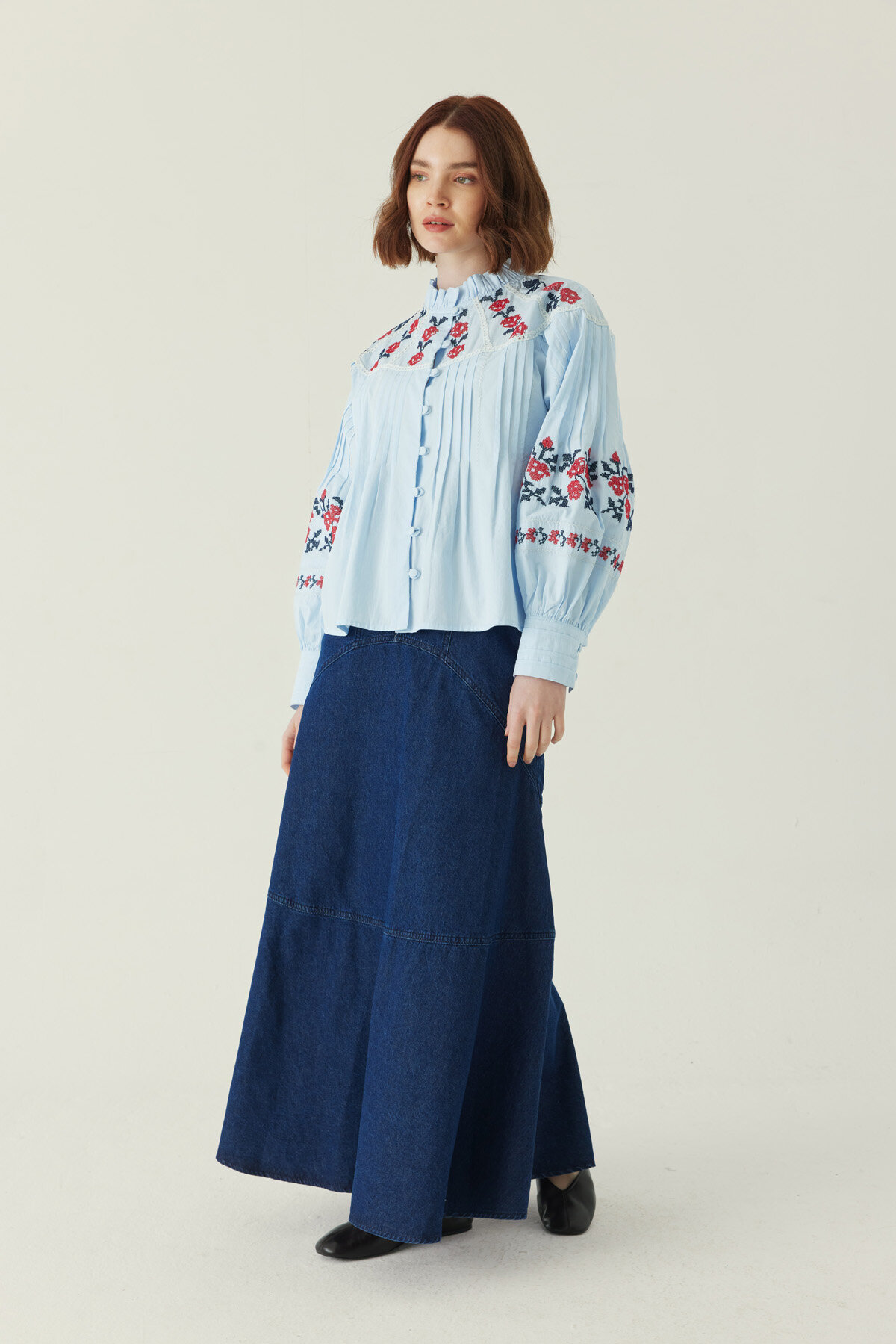 Fırfır Yaka Nakışlı Gömlek Bebe Mavisi