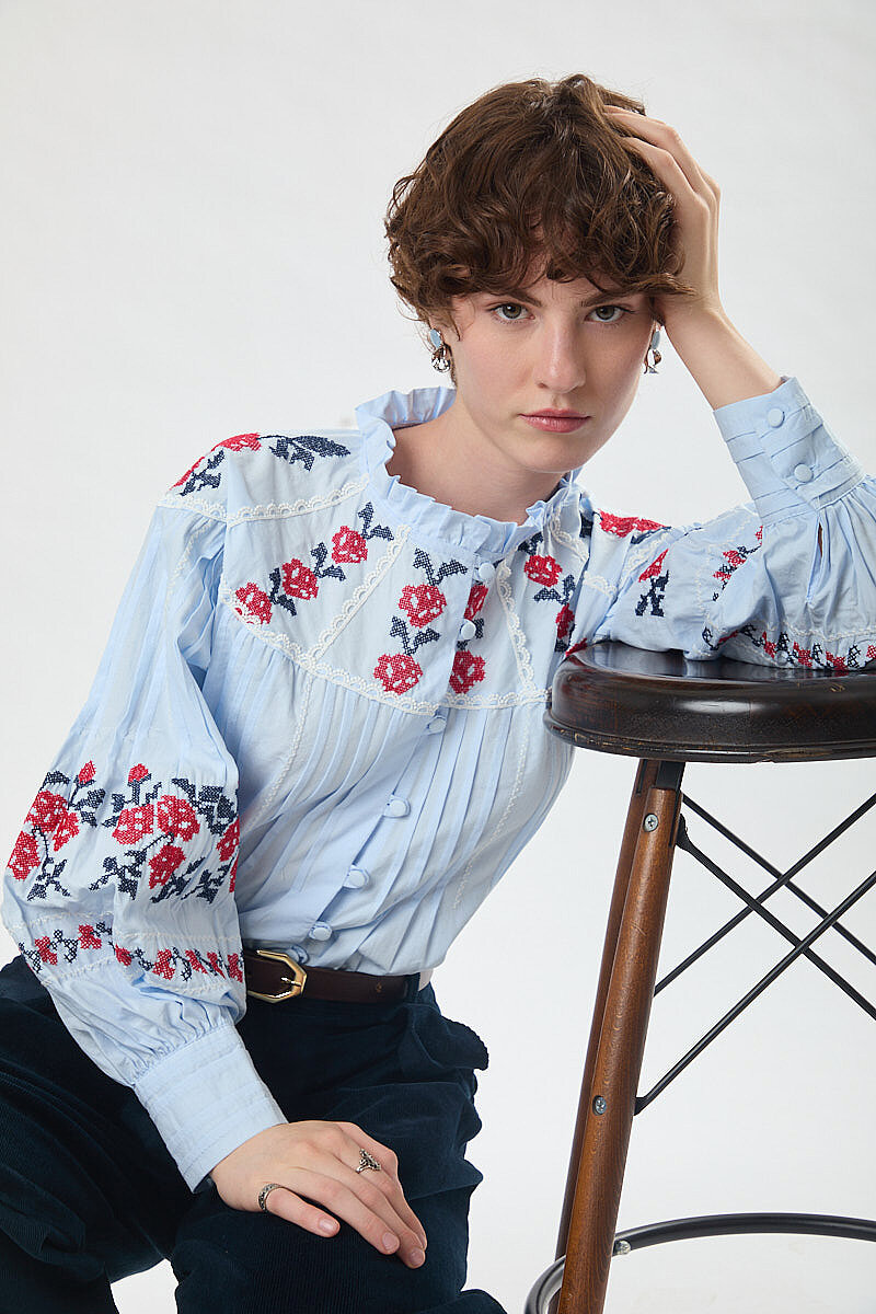 Fırfır Yaka Nakışlı Gömlek Bebe Mavisi