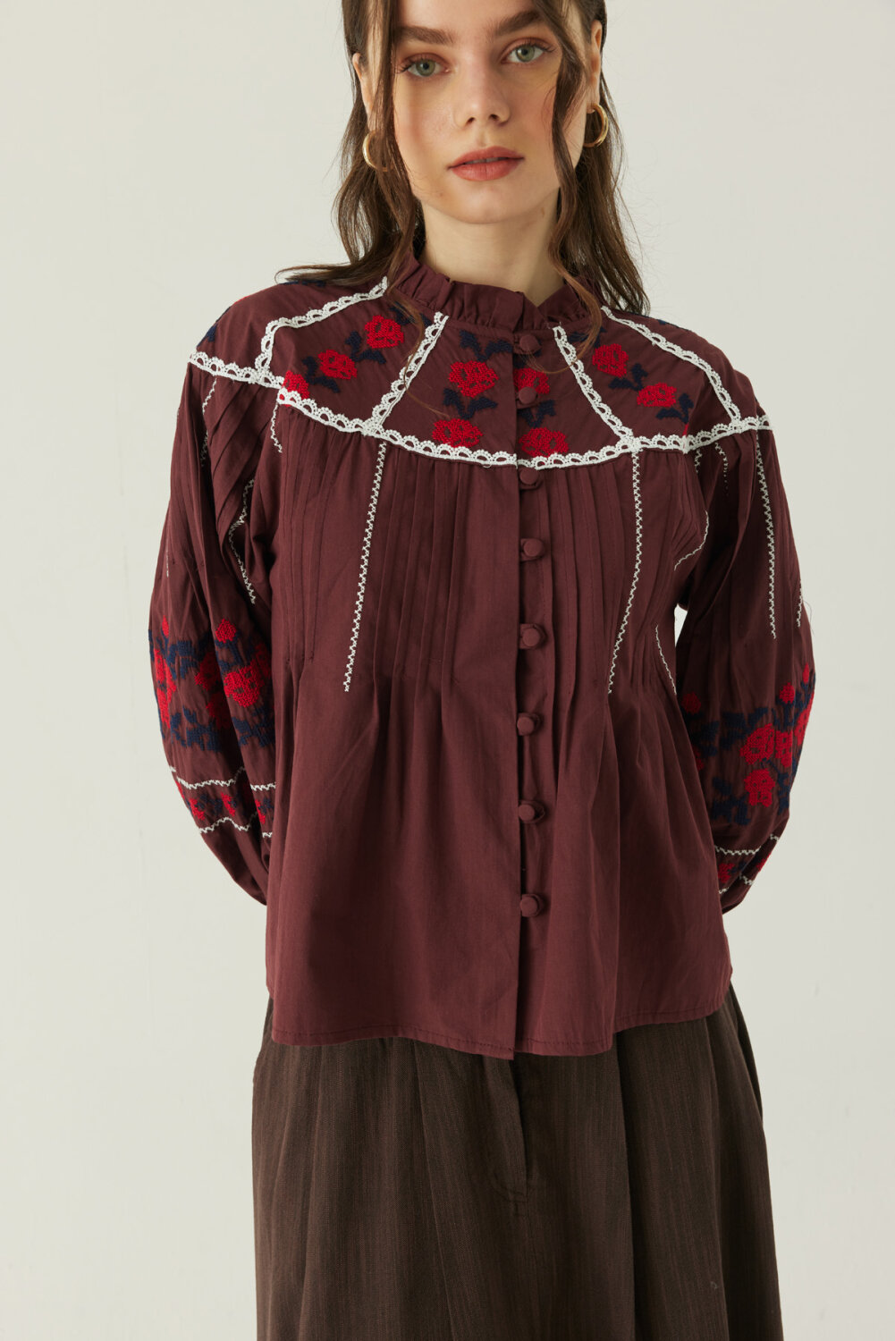 Fırfır Yaka Nakışlı Gömlek Bordo - 2