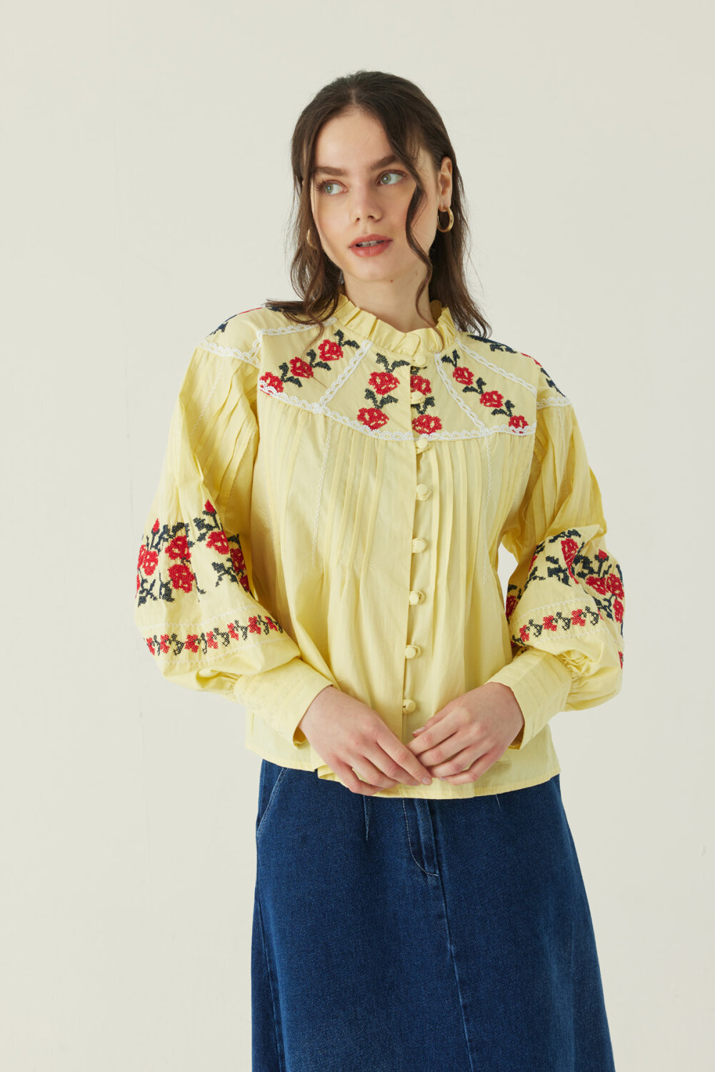 Fırfır Yaka Nakışlı Gömlek Sarı - 1
