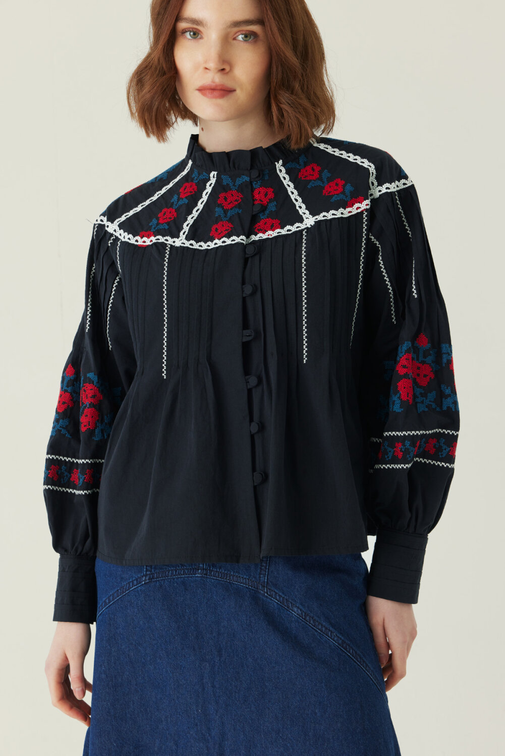 Fırfır Yaka Nakışlı Gömlek Siyah - 3
