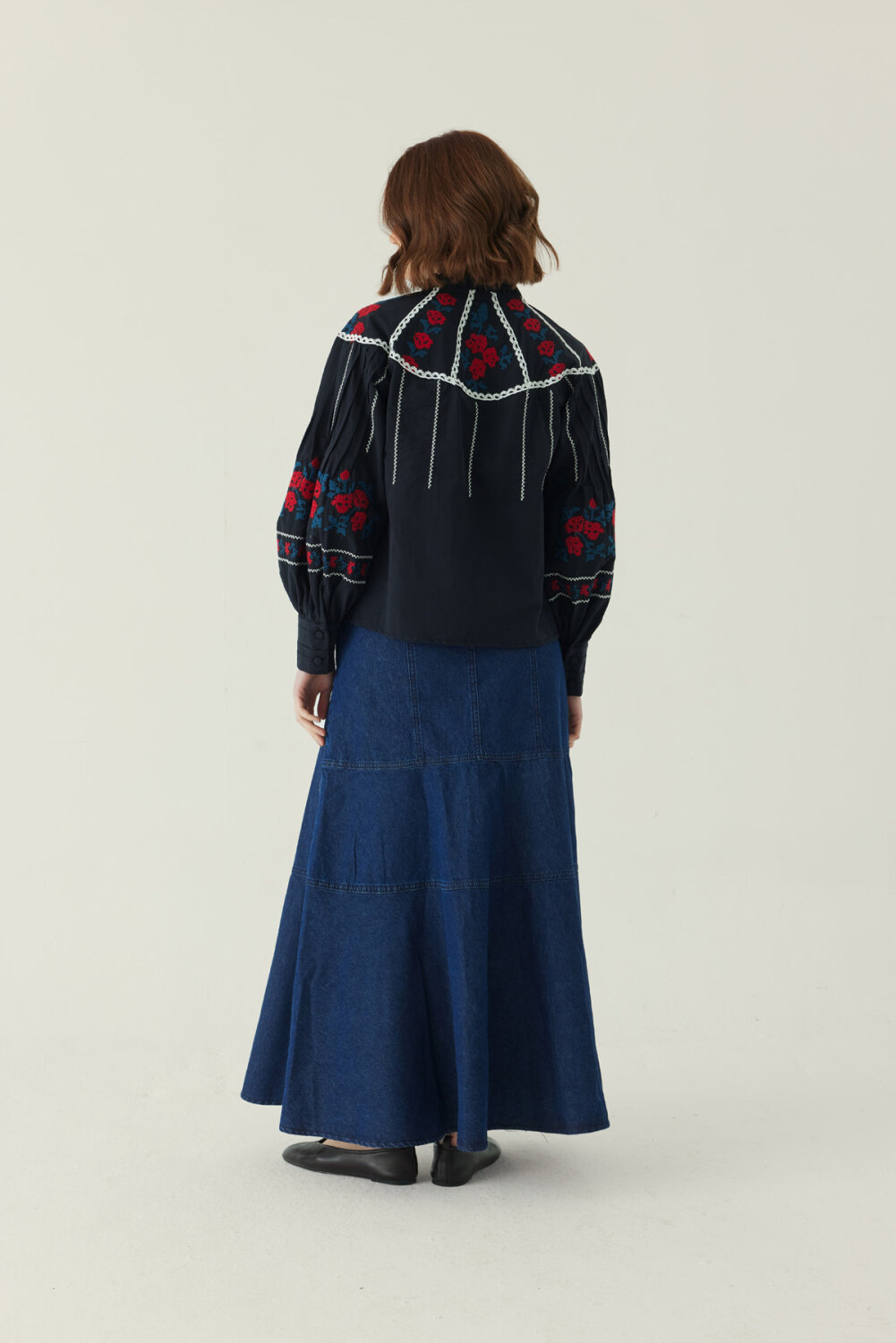 Fırfır Yaka Nakışlı Gömlek Siyah - 4