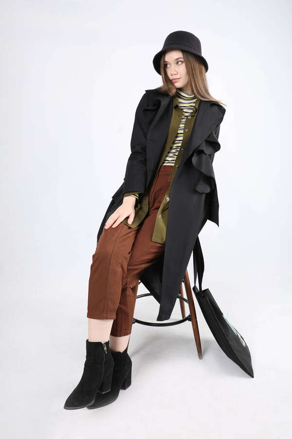Frilly Trench Black - 4