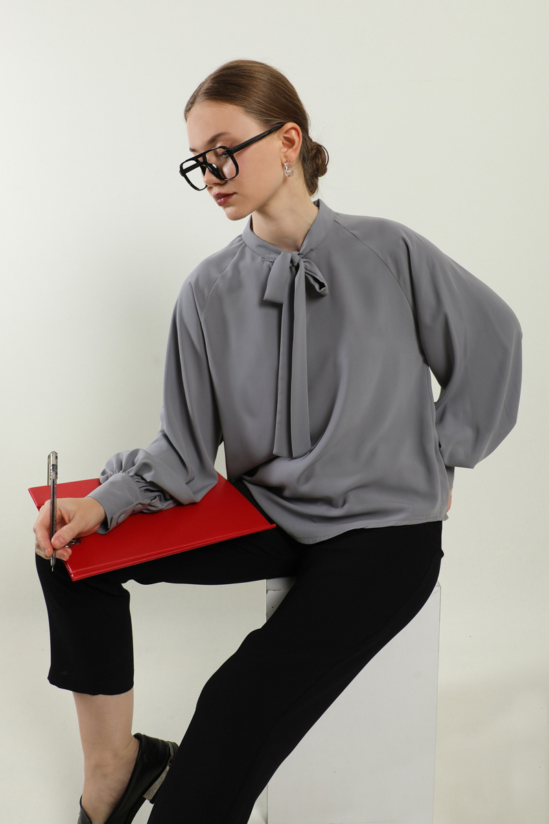 Fularlı Gömlek Gri