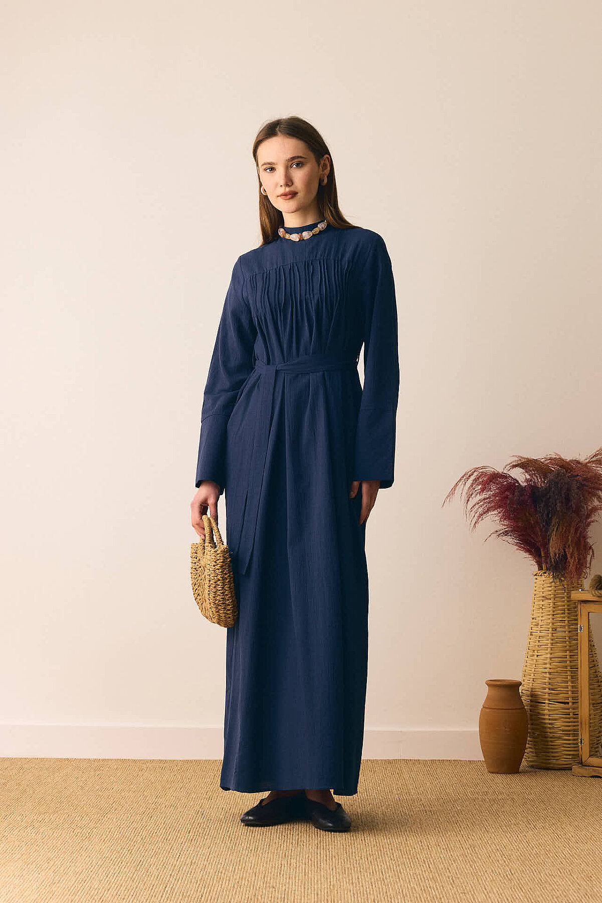 Geniş Manşetli Şile Bezi Elbise Lacivert