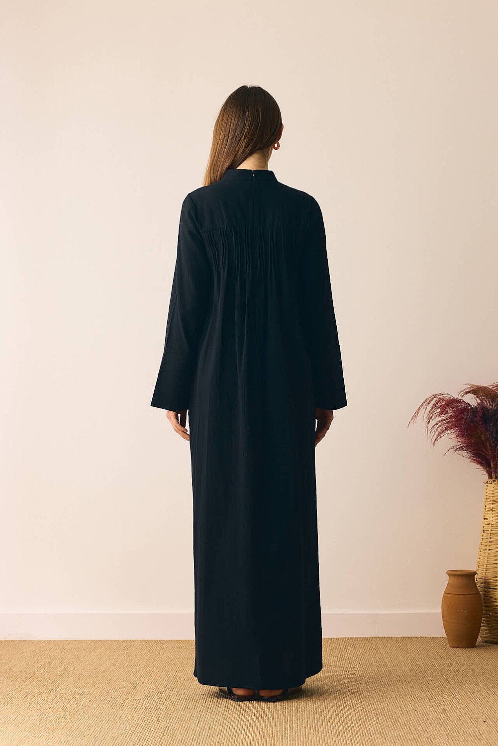 Geniş Manşetli Şile Bezi Elbise Siyah - 4