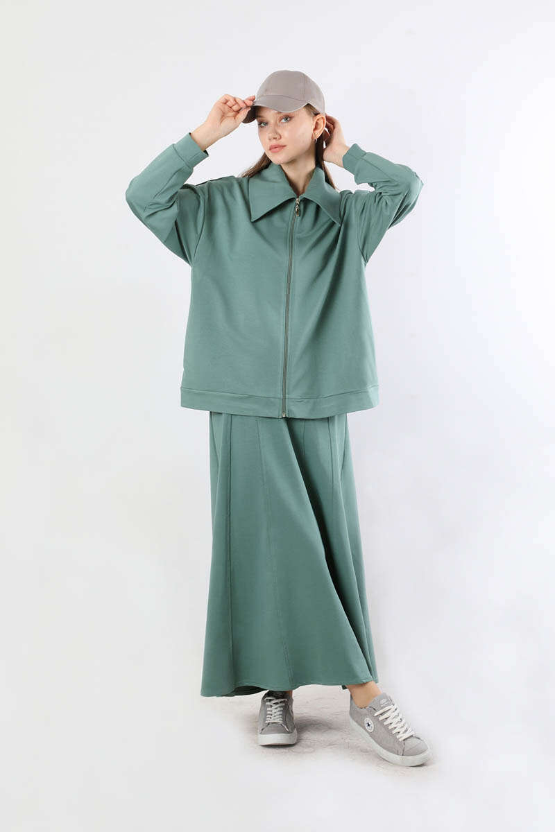 Geniş Yaka Etekli Spor Takım Mint