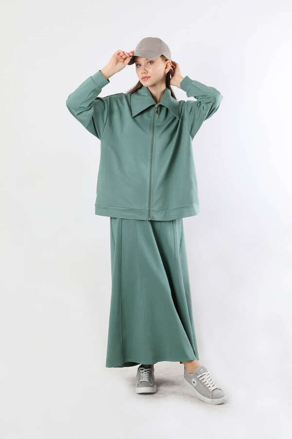 Geniş Yaka Etekli Spor Takım Mint - 1
