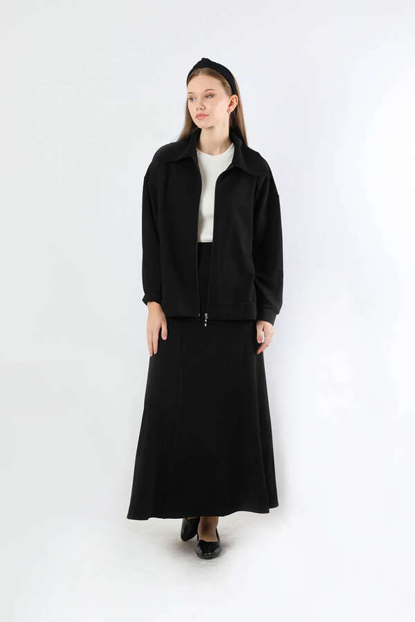 Geniş Yaka Etekli Spor Takım Siyah - 1