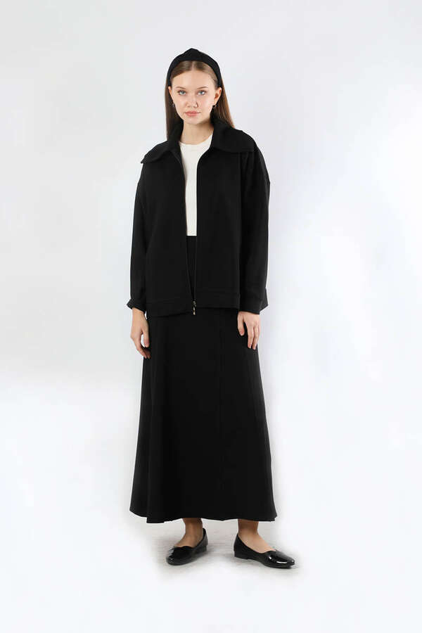 Geniş Yaka Etekli Spor Takım Siyah - 4