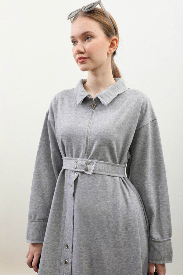 Geniş Yaka Kemerli Elbise Gri - 11