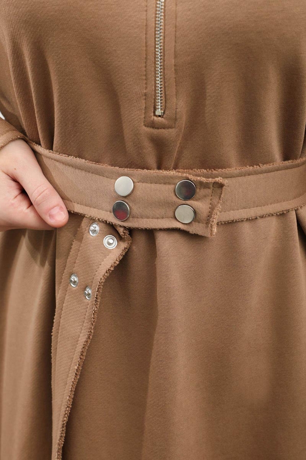 Geniş Yaka Kemerli Elbise Taba - 11